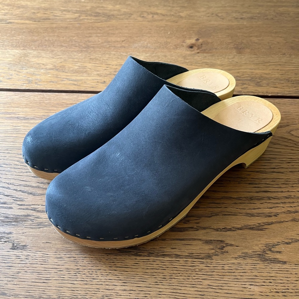 Bryr Clog, Worker, size 41, color Ink (suede deep navy)